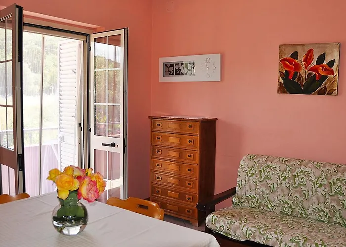 Marcella Nocleg ze śniadaniem 3*