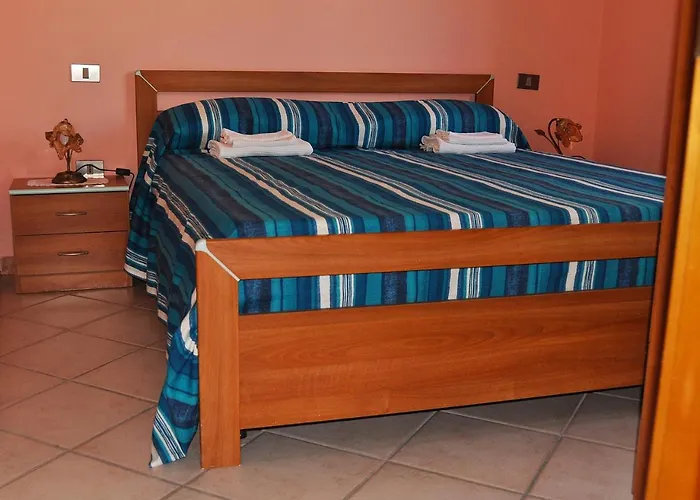 Marcella Nocleg ze śniadaniem 3*